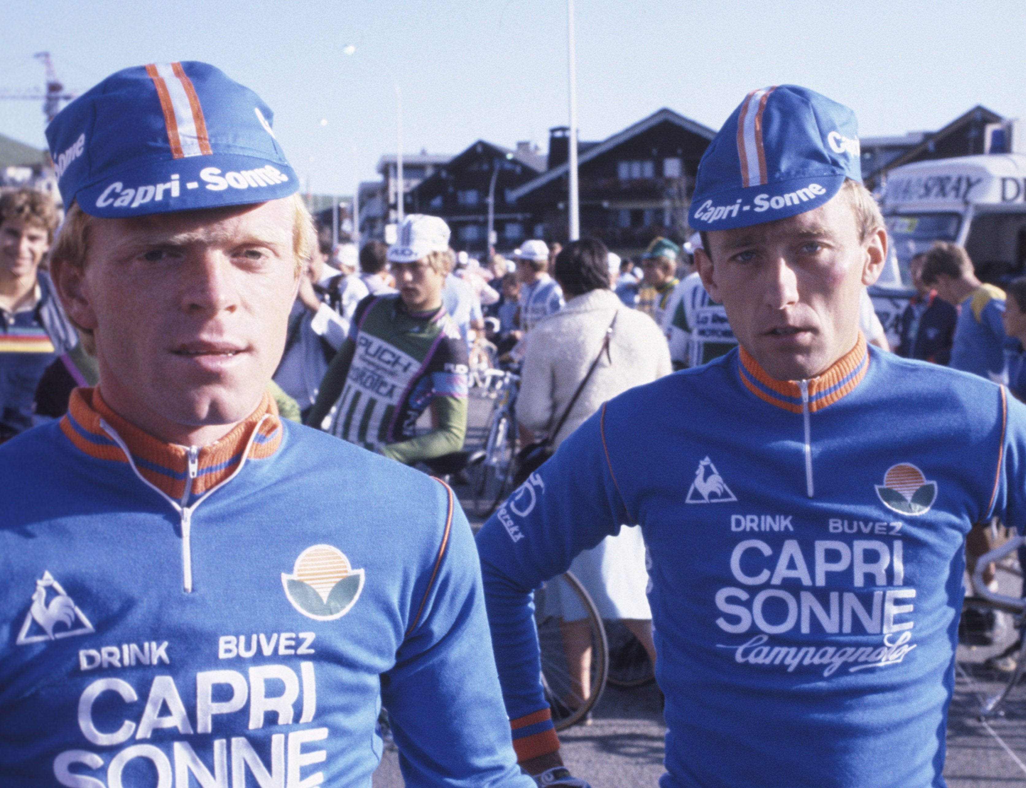 Wilmann (th) med Peter Winnen på Alpe d'Huez i 1981