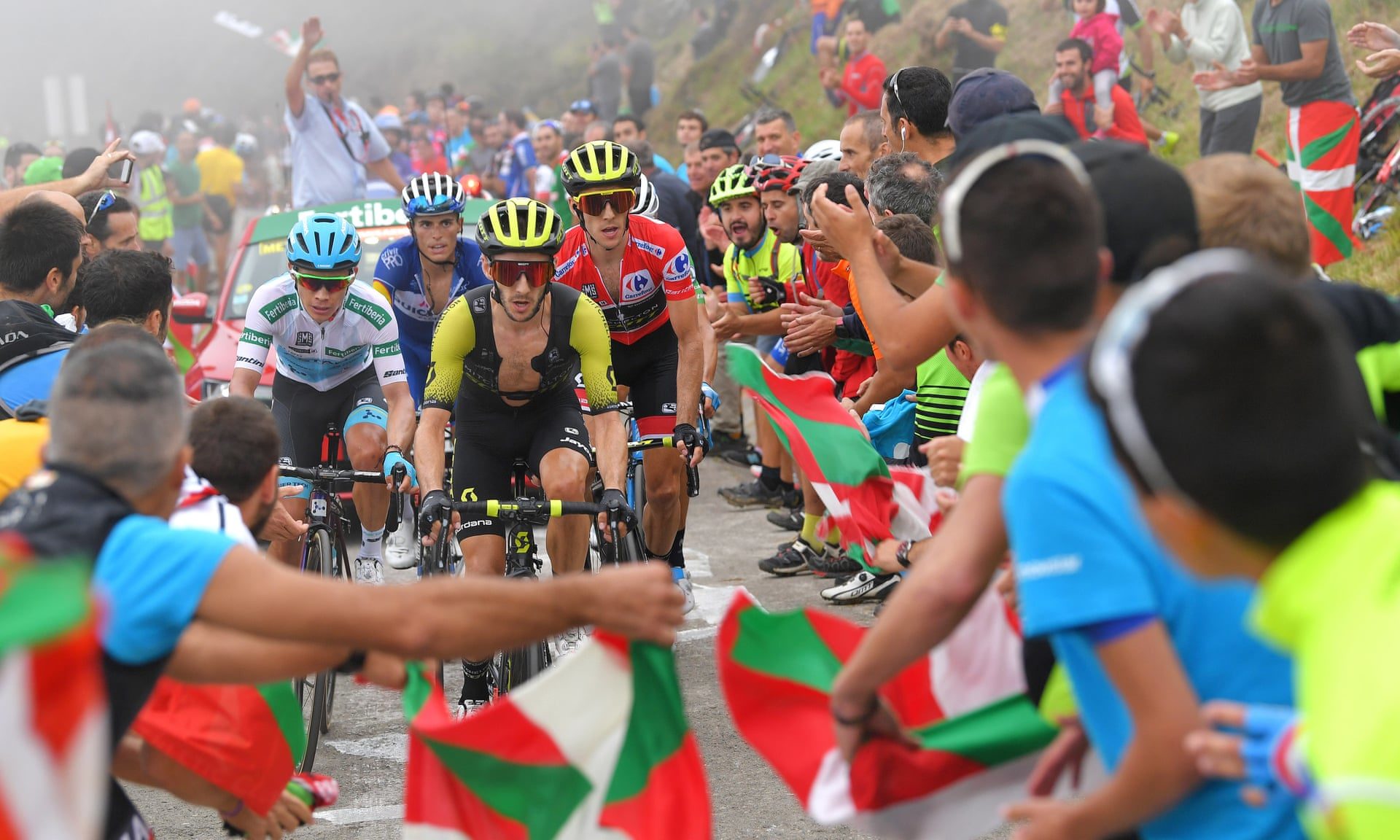 Yates styrket Vuelta-ledelsen